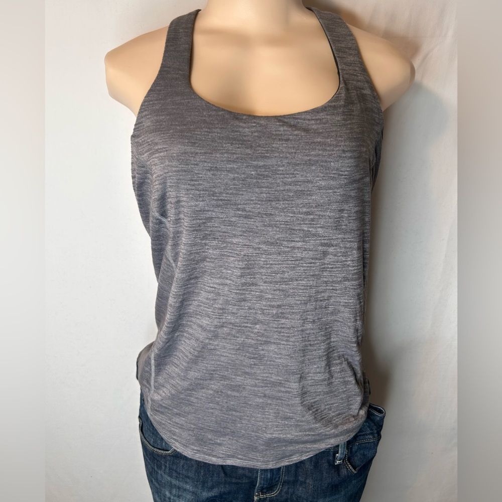 Lululemon Athletica Moment to Movement 2 In 1 Tank Top Built In Bra Combo Size 6